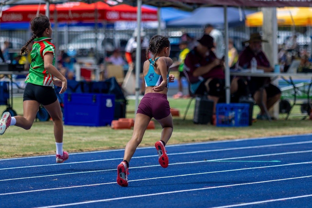 Springwood Sharks - sprinting girl